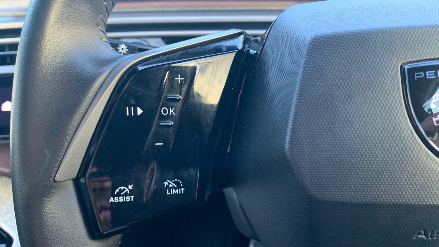 Used Peugeot 5008 2024 for sale - 76702974: Photo 24