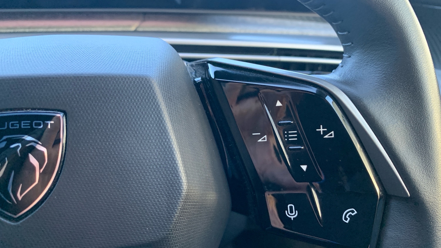 Used Peugeot 5008 2024 for sale - 76702974: Photo 25