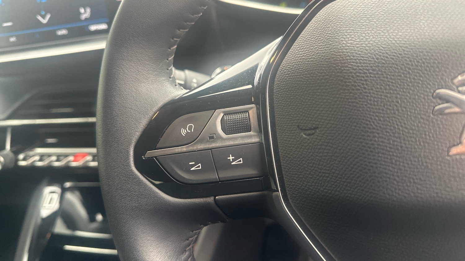 Used Peugeot 208 2022 for sale - 76190395: Photo 23