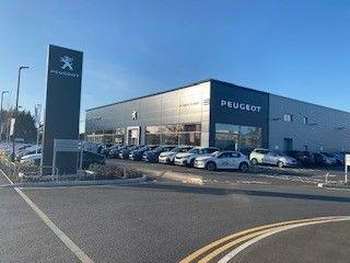 Used Peugeot 2008 2024 for sale - 74175205: Photo