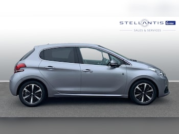 Used Peugeot 208 2019 for sale - 75211360: Photo