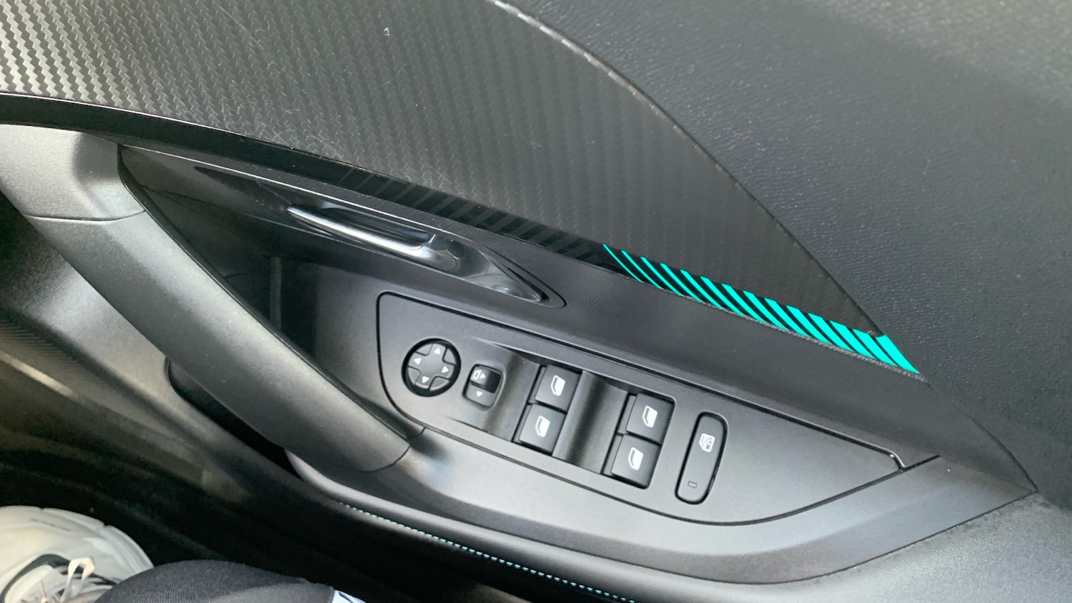 Used Peugeot 2008 2022 for sale - 76977301: Photo 23