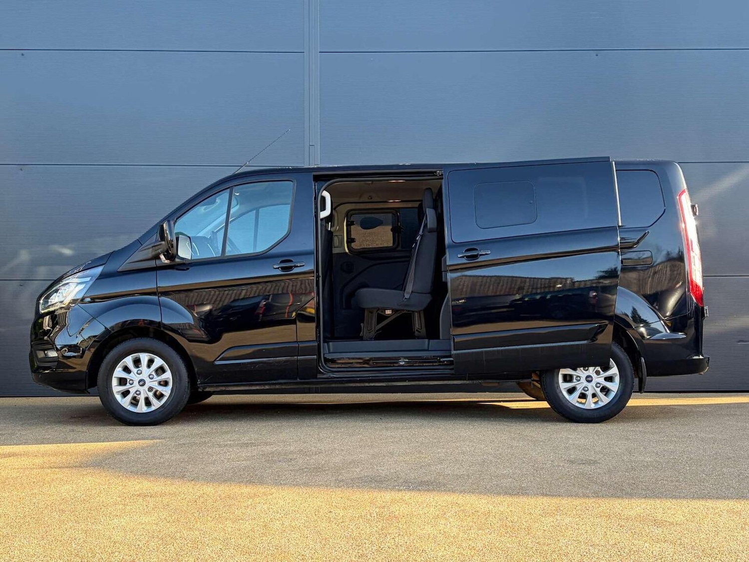 Used Ford Transit Custom 2018 for sale - 77008165: Photo 11