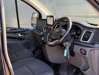 Used Ford Transit Custom 2018 for sale - 77008165: Photo
