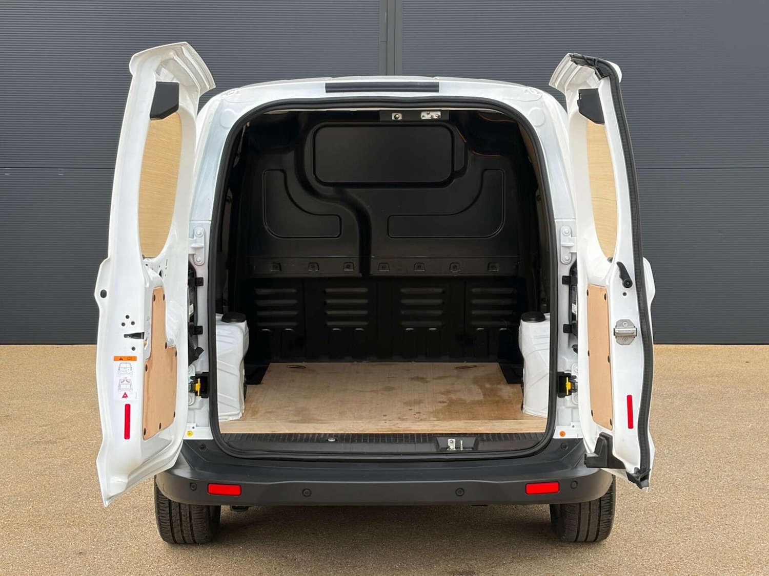 Used Ford Transit Courier 2022 for sale - 77729554: Photo 11