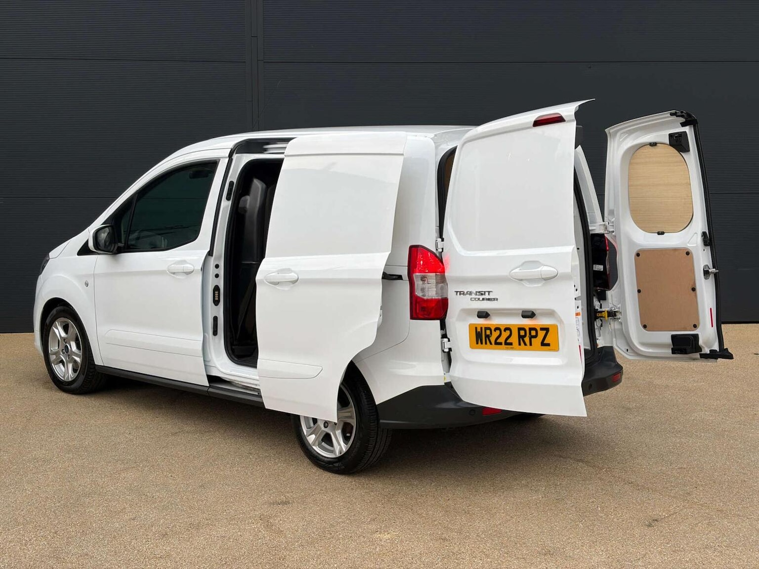 Used Ford Transit Courier 2022 for sale - 77729554: Photo 14
