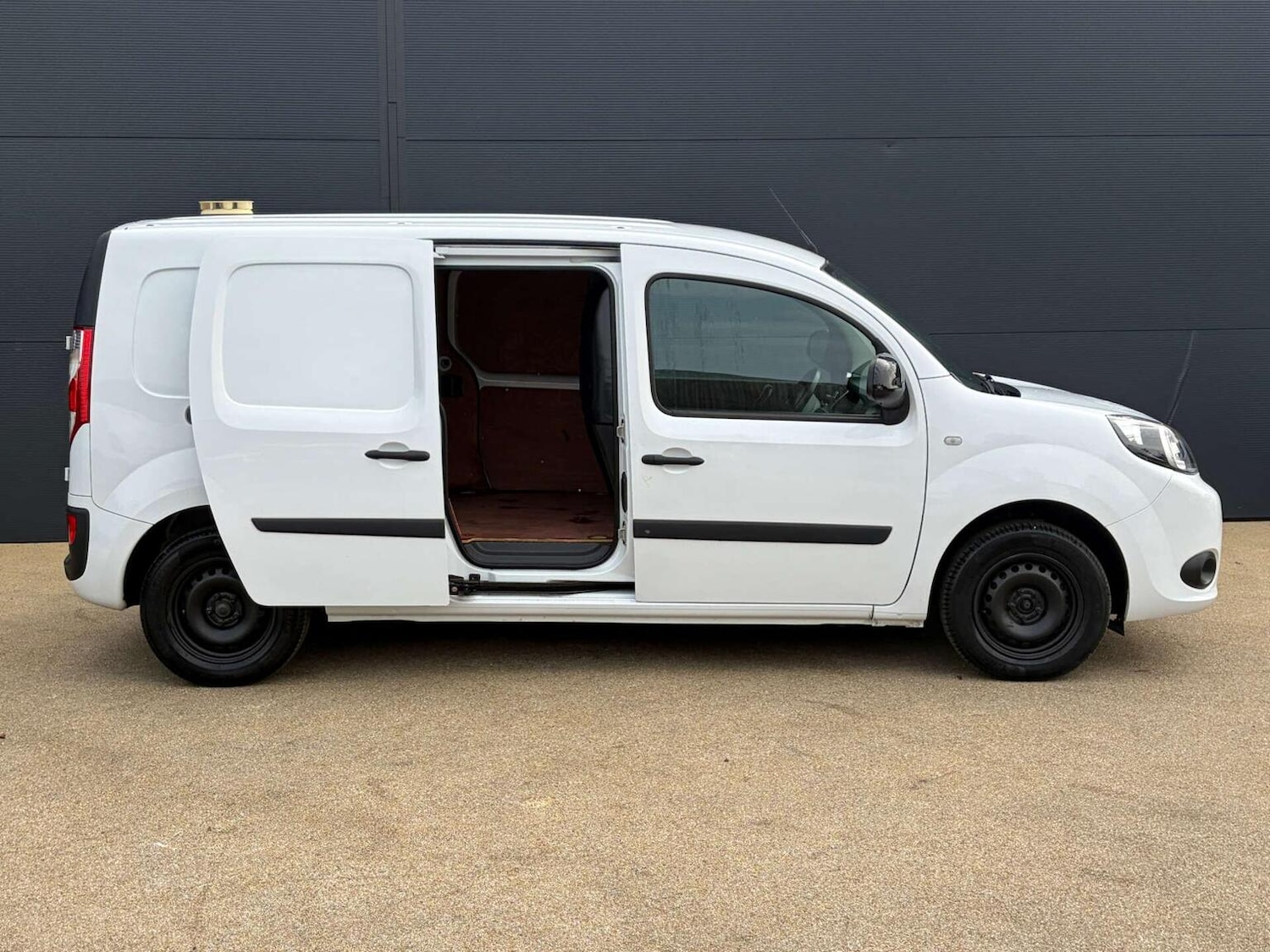 Used Nissan NV250 2020 for sale - 77781739: Photo 13