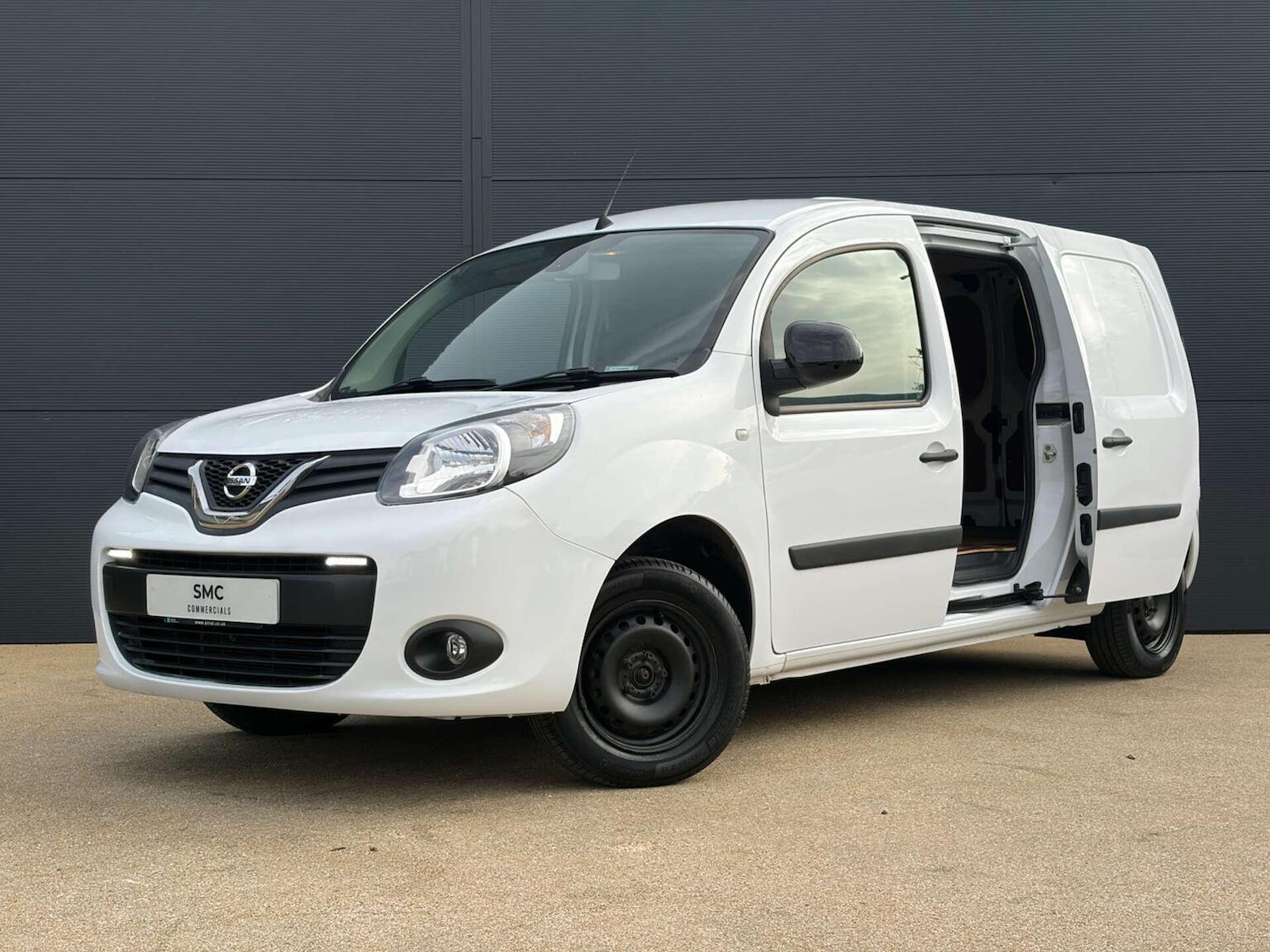 Used Nissan NV250 2020 for sale - 77781739: Photo 2
