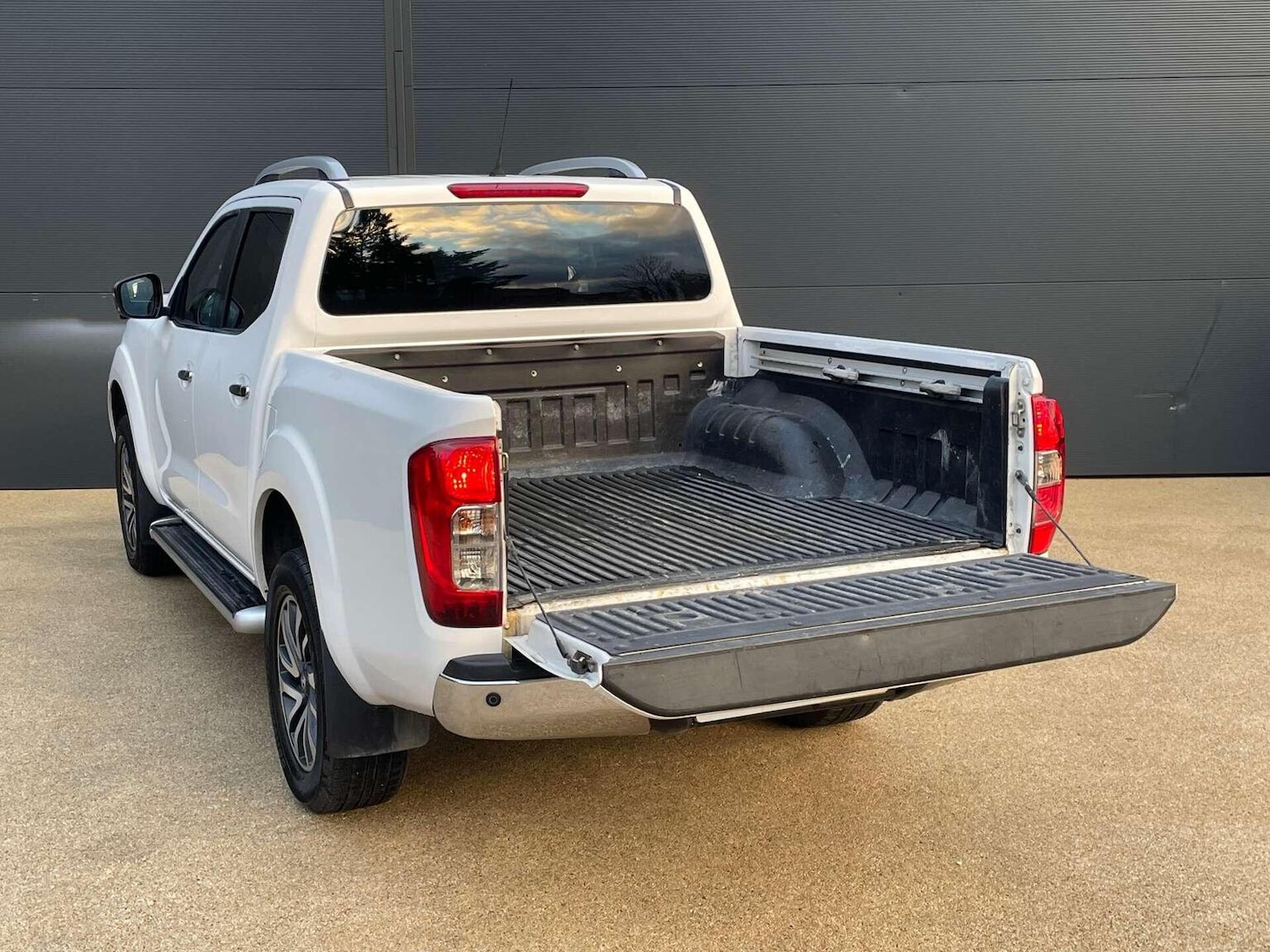 Used Nissan Navara 2018 for sale - 77001526: Photo 14