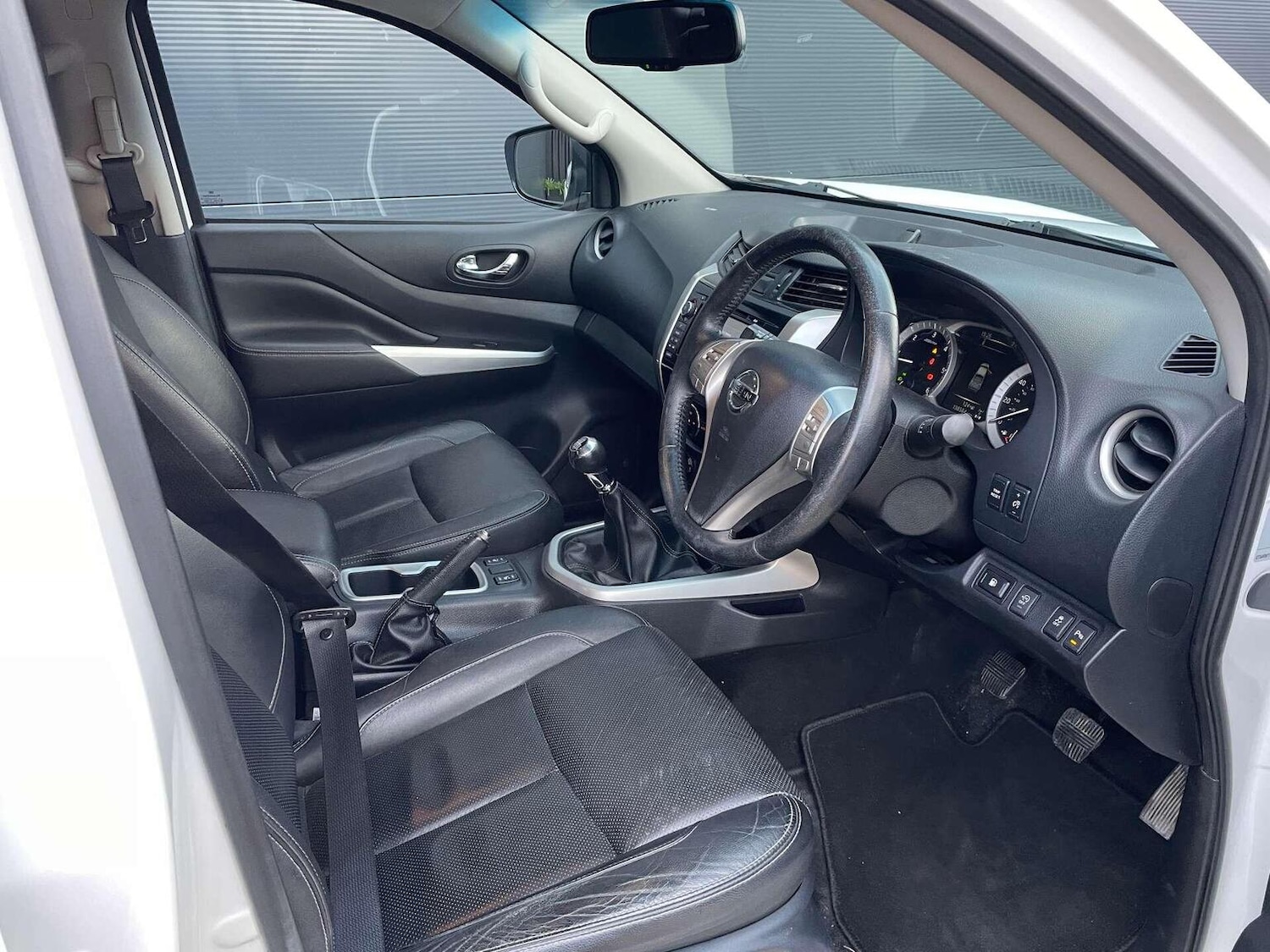 Used Nissan Navara 2018 for sale - 77001526: Photo 2