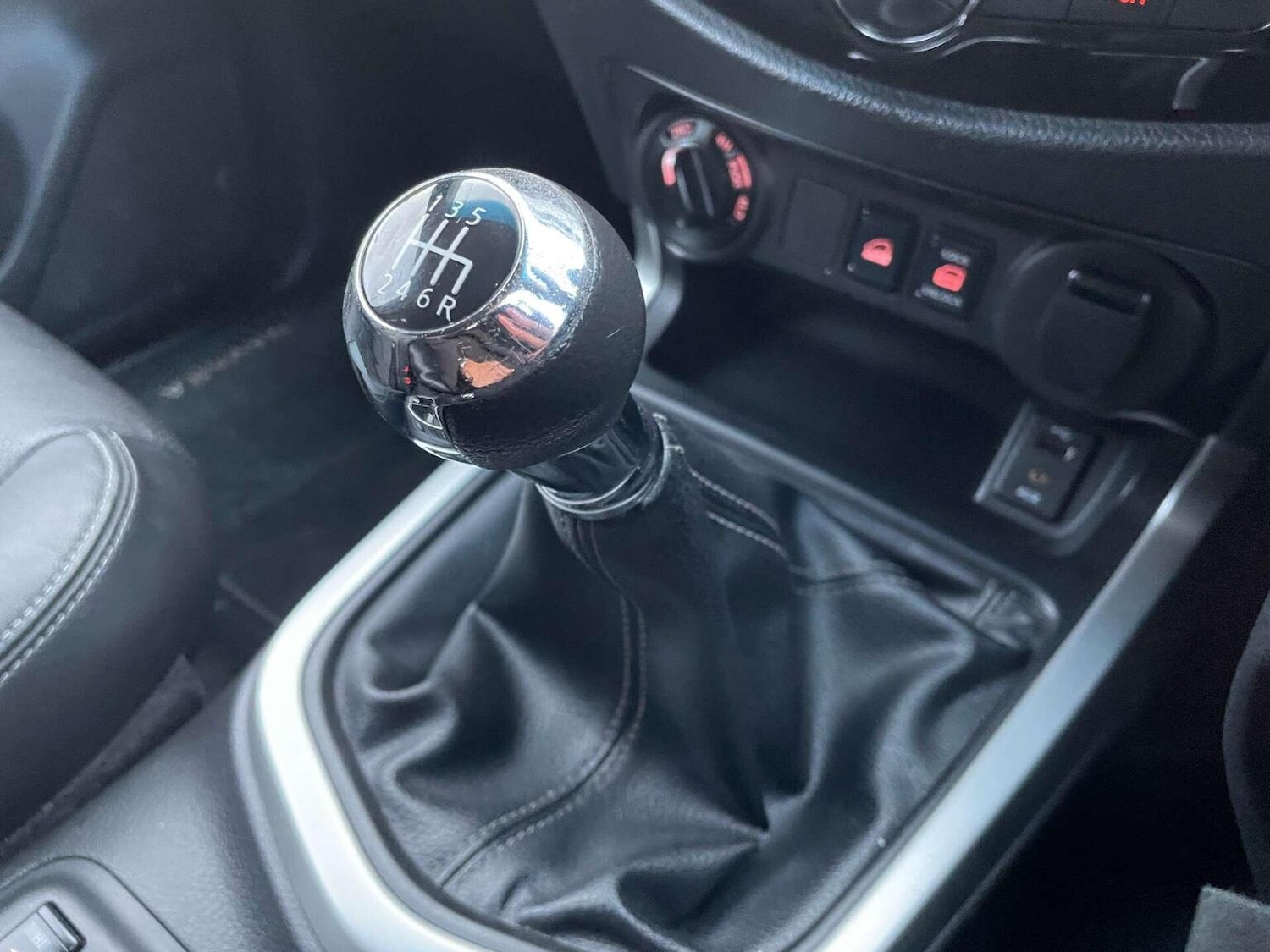 Used Nissan Navara 2018 for sale - 77001526: Photo 43