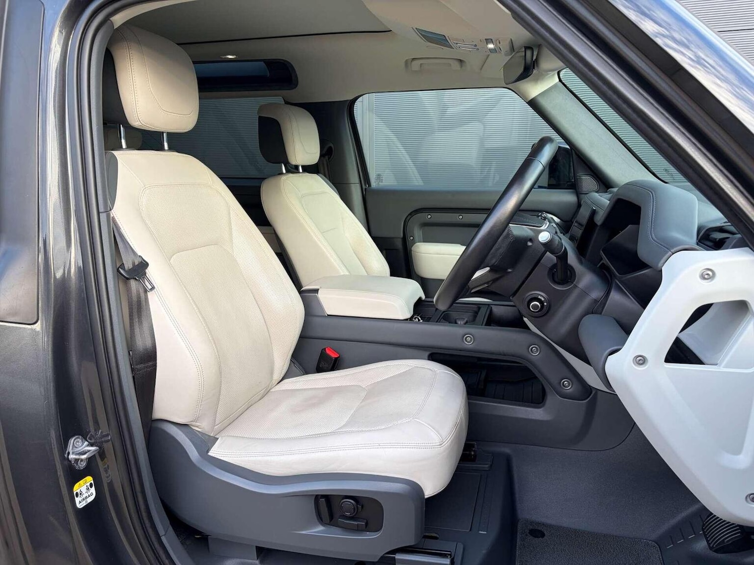 Used Land Rover Defender 2022 for sale - 76974392: Photo 26