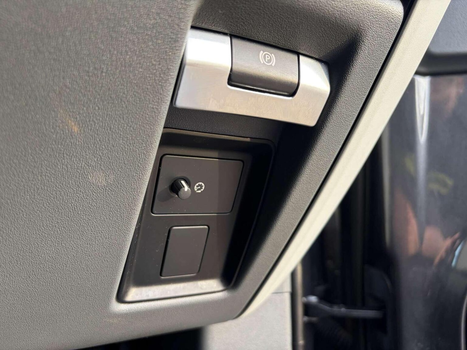 Used Land Rover Defender 2022 for sale - 76974392: Photo 37