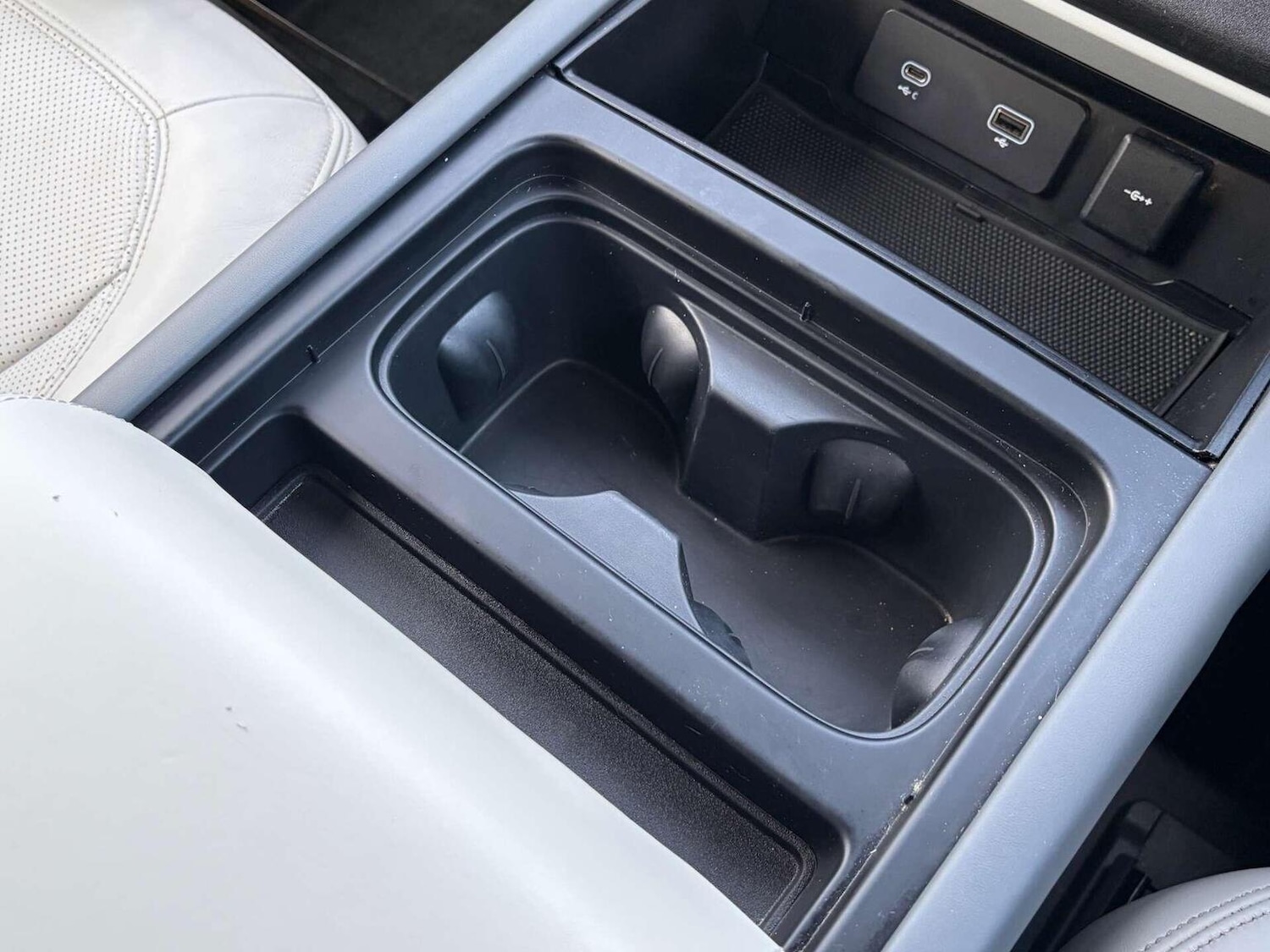 Used Land Rover Defender 2022 for sale - 76974392: Photo 47