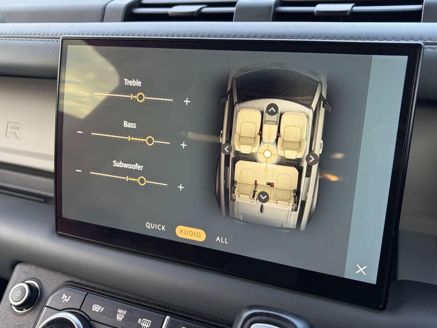 Used Land Rover Defender 2022 for sale - 76974392: Photo 54