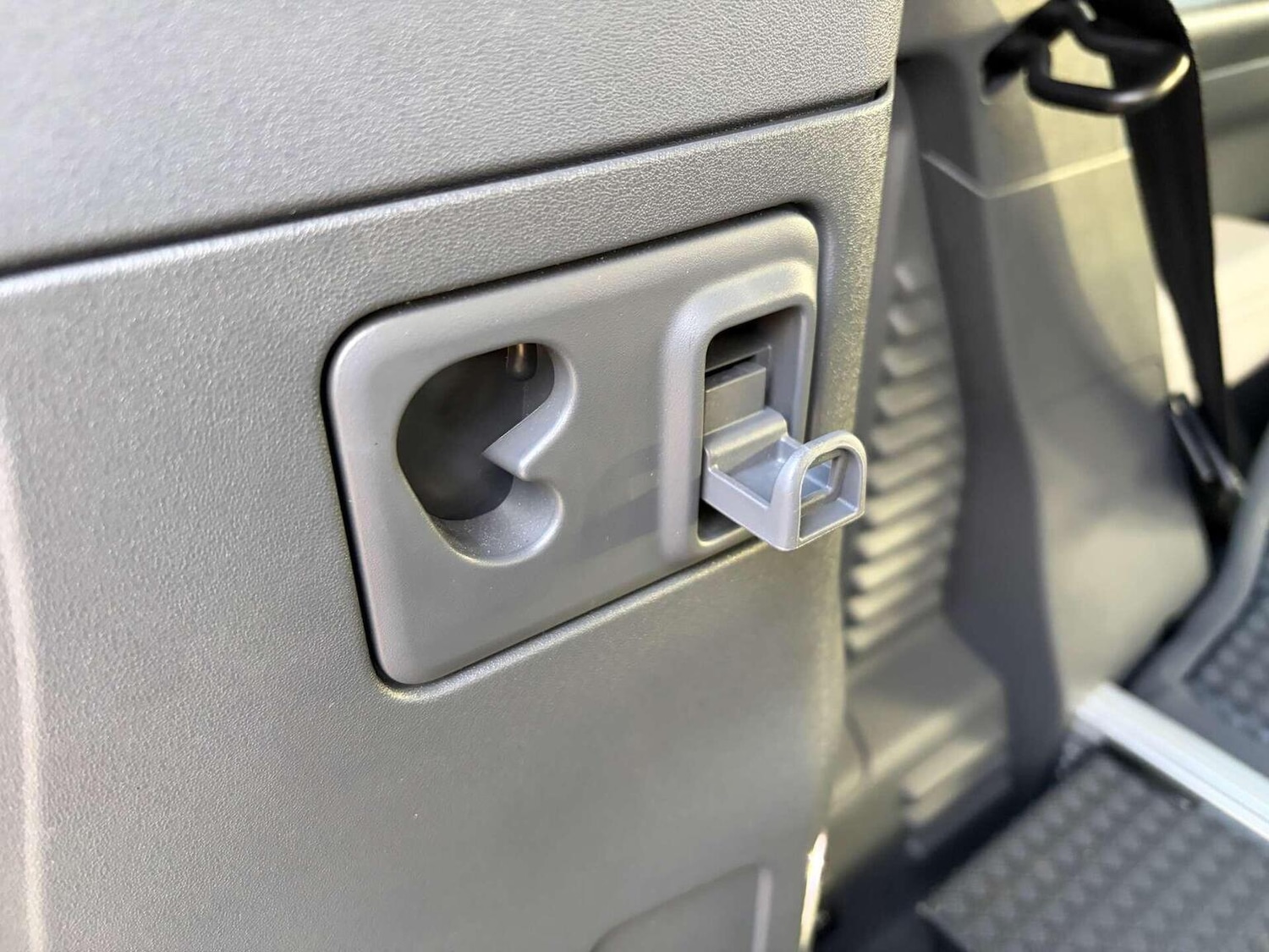 Used Land Rover Defender 2022 for sale - 76974392: Photo 60