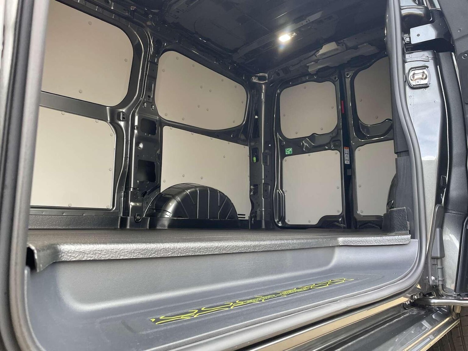 Used Ford Transit Custom 2025 for sale - 76769436: Photo 11