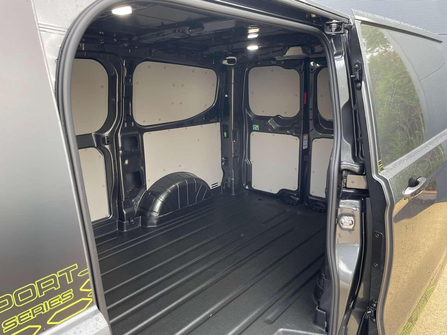 Used Ford Transit Custom 2025 for sale - 76769436: Photo 13