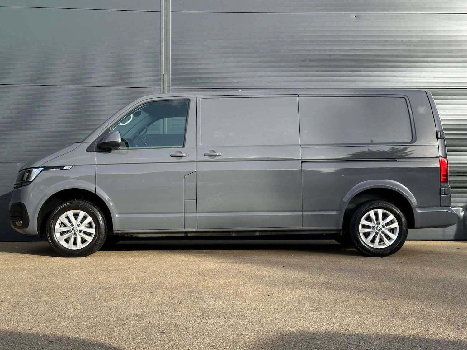 Used Volkswagen Transporter 2021 for sale - 77622485: Photo 8