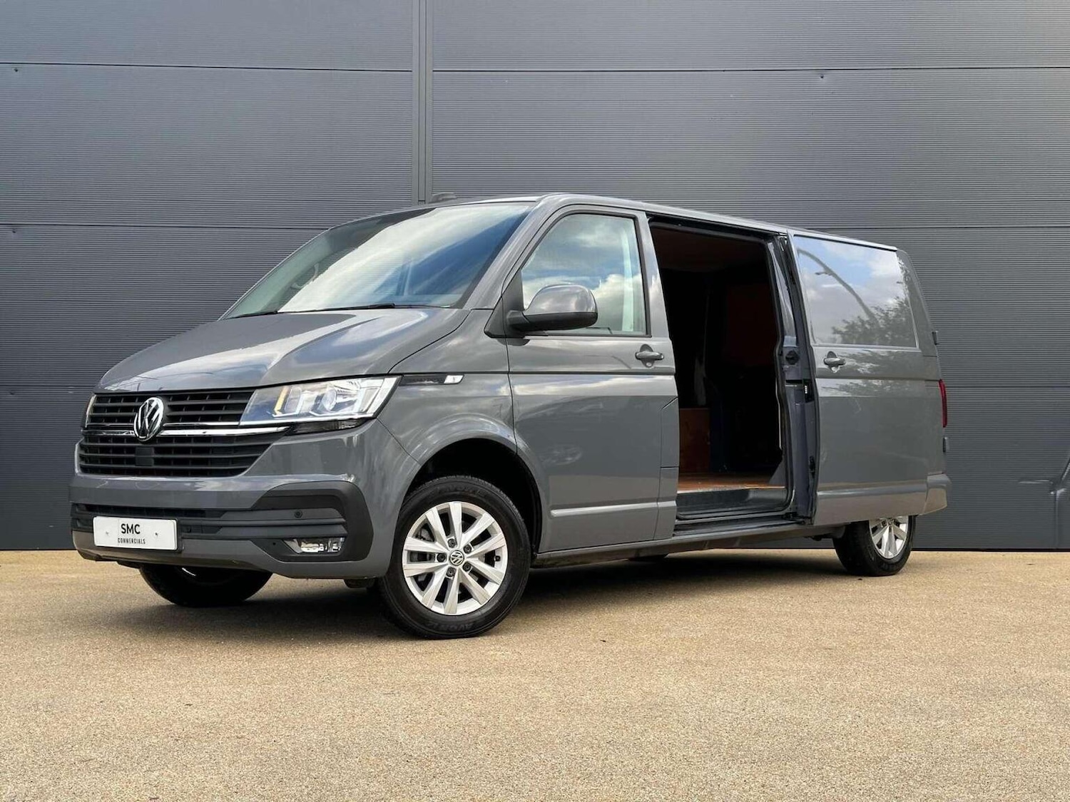 Used Volkswagen Transporter 2021 for sale - 77622485: Photo 9