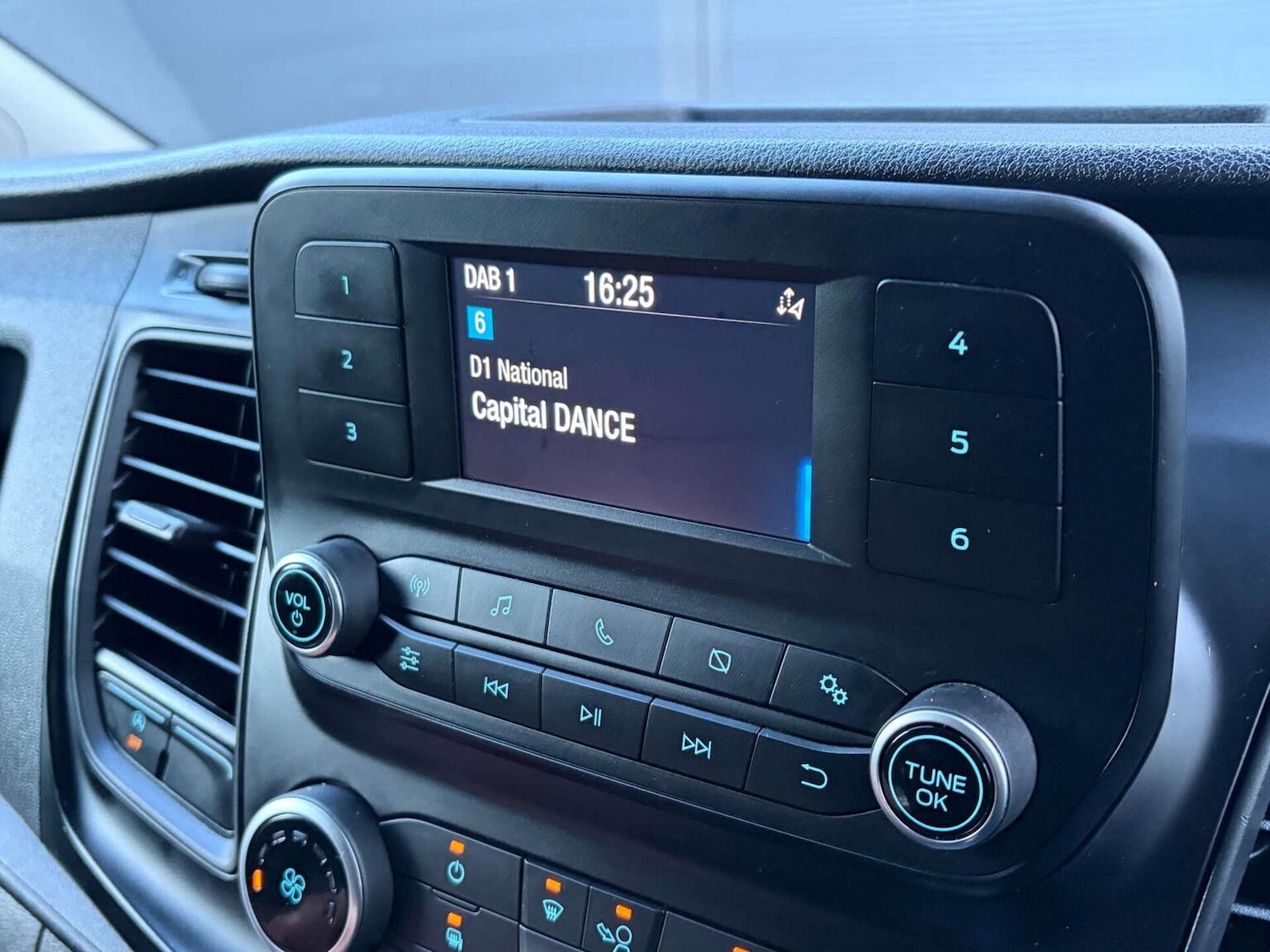 Used Ford Transit Custom 2021 for sale - 77363623: Photo 41