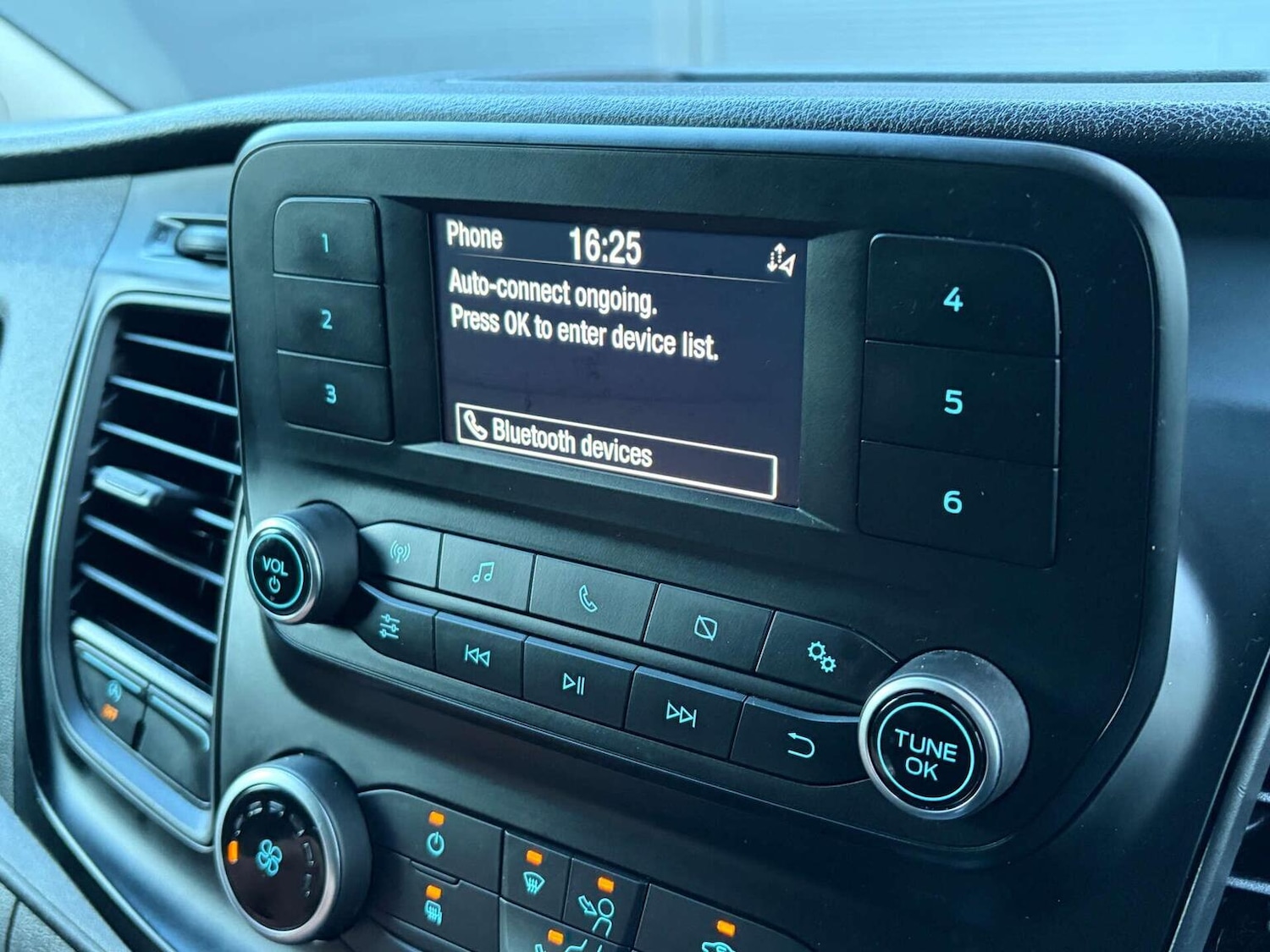 Used Ford Transit Custom 2021 for sale - 77363623: Photo 43