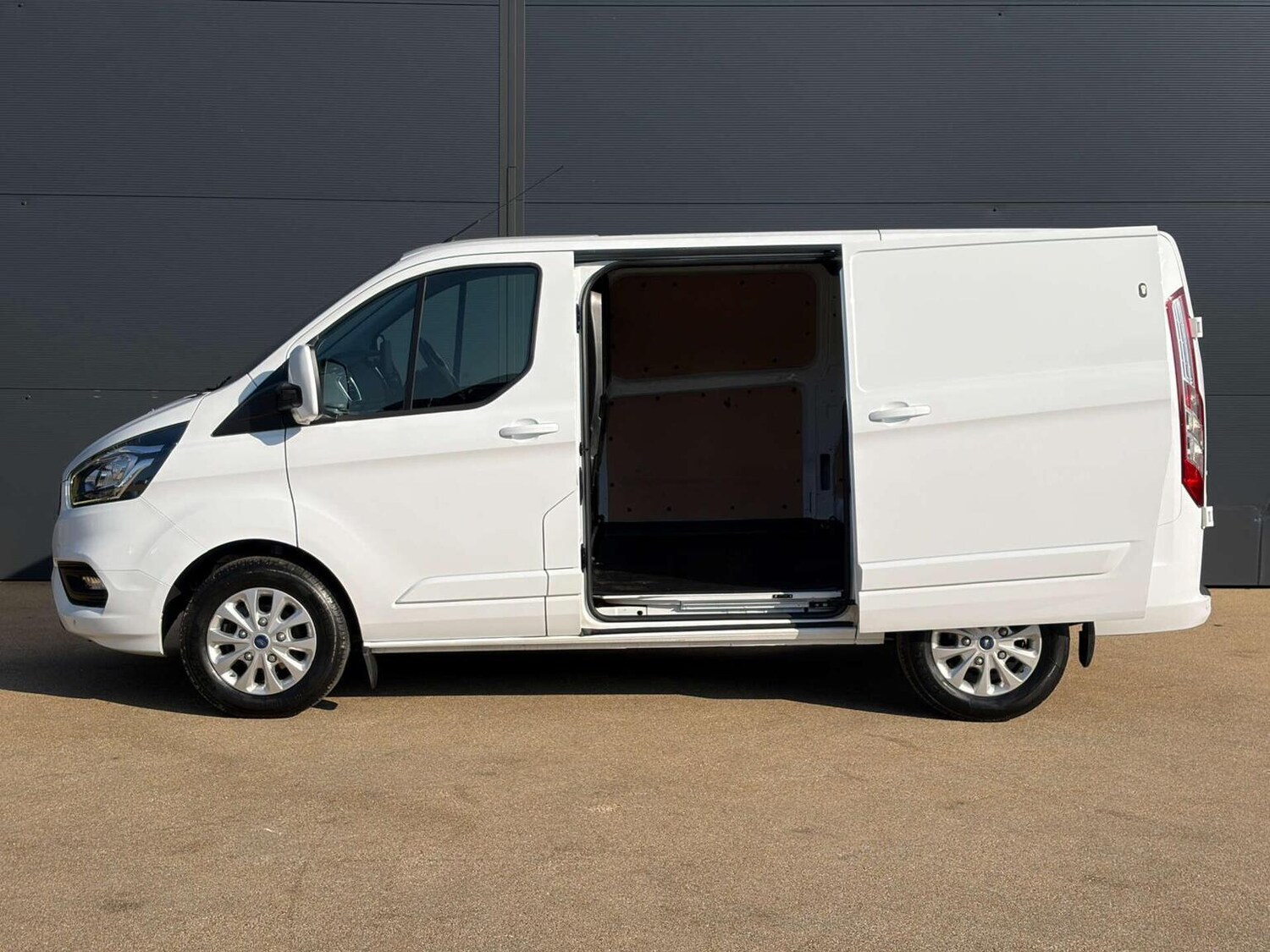 Used Ford Transit Custom 2021 for sale - 77758970: Photo 9