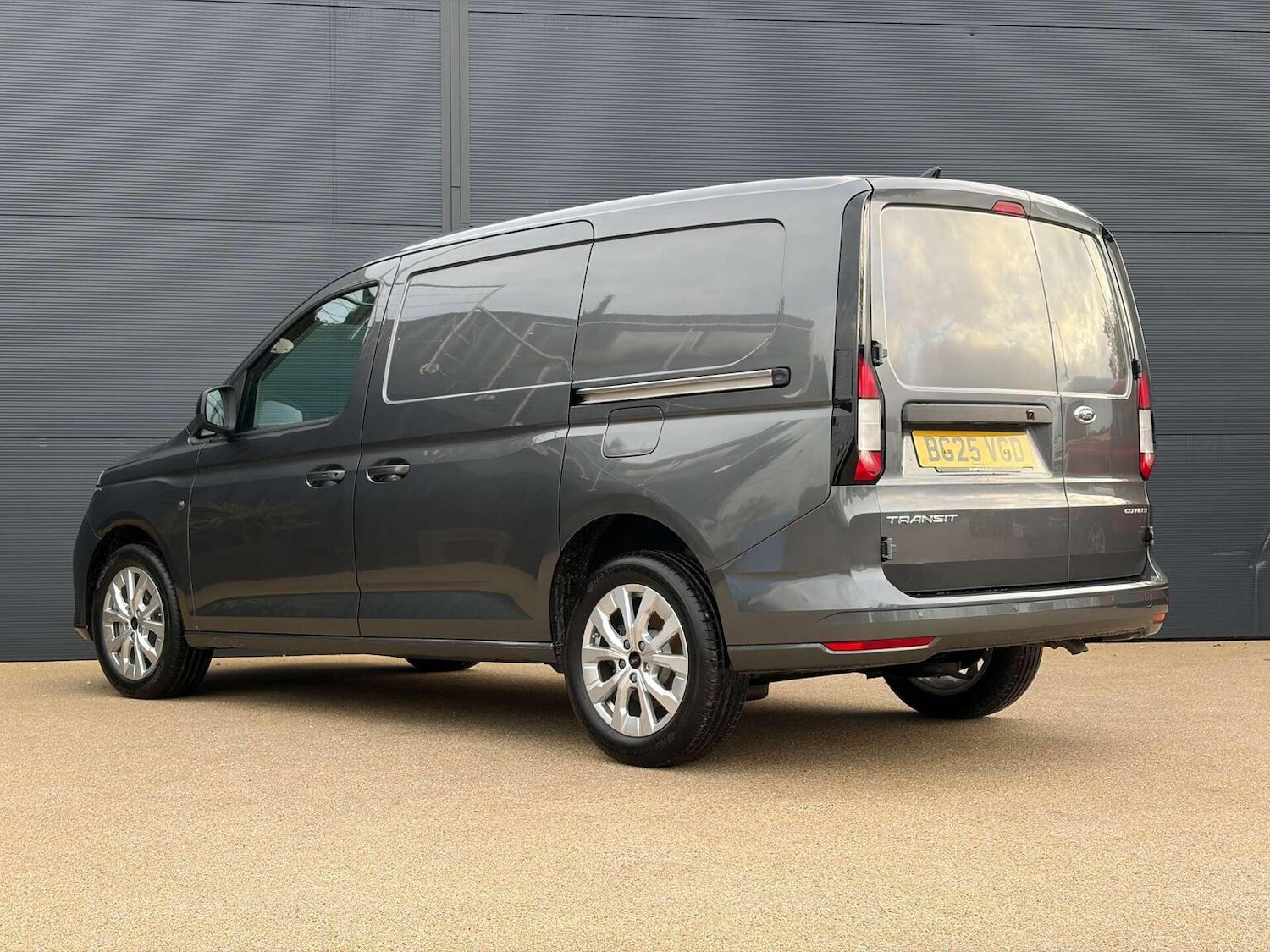 Used Ford Transit Connect 2025 for sale - 77271023: Photo 60