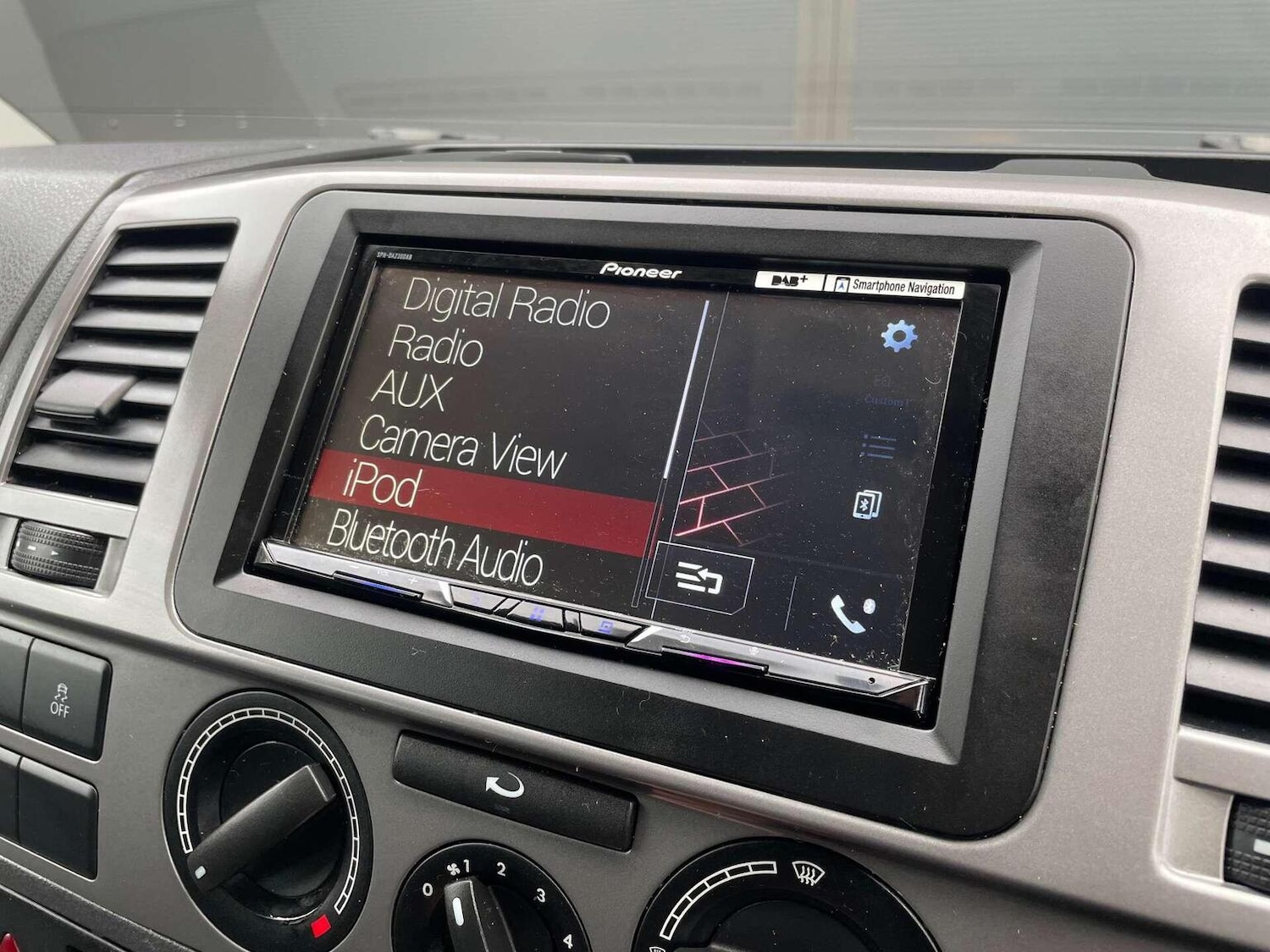 Used Volkswagen Transporter 2015 for sale - 76427962: Photo 29