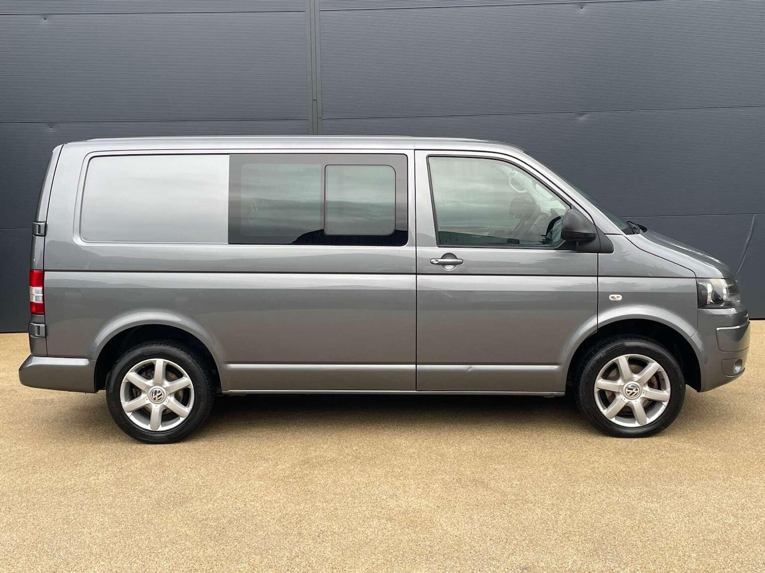 Used Volkswagen Transporter 2015 for sale - 76427962: Photo 8