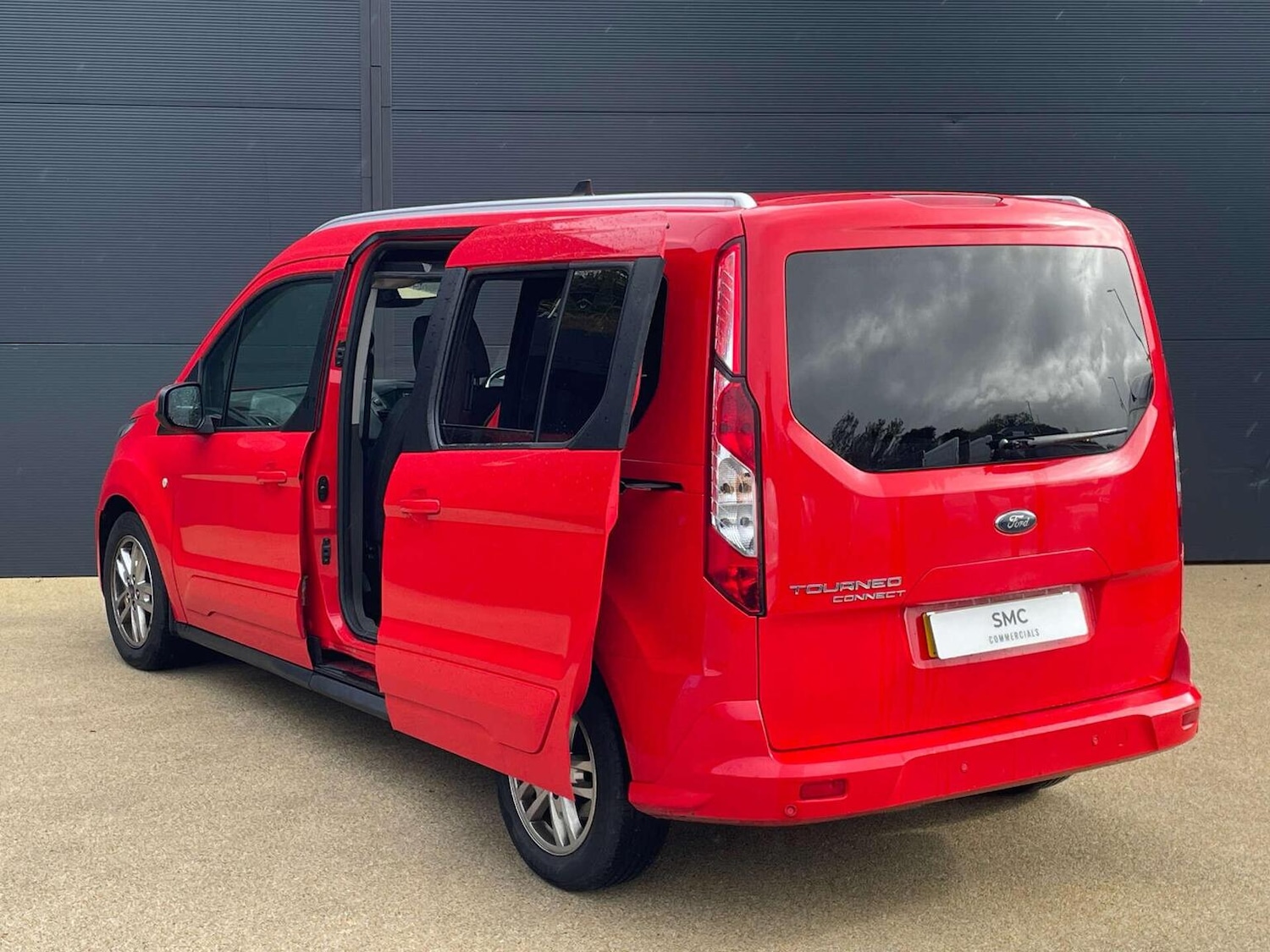 Used Ford Grand Tourneo Connect 2021 for sale - 76427964: Photo 10