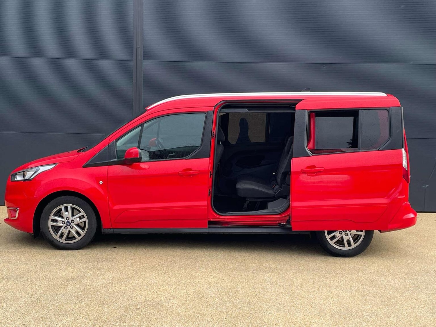 Used Ford Grand Tourneo Connect 2021 for sale - 76427964: Photo 5