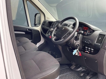 Used Peugeot Boxer 2023 for sale - 76497479: Photo