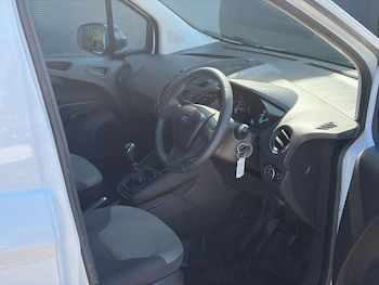 Used Ford Transit Courier 2023 for sale - 79091195: Photo