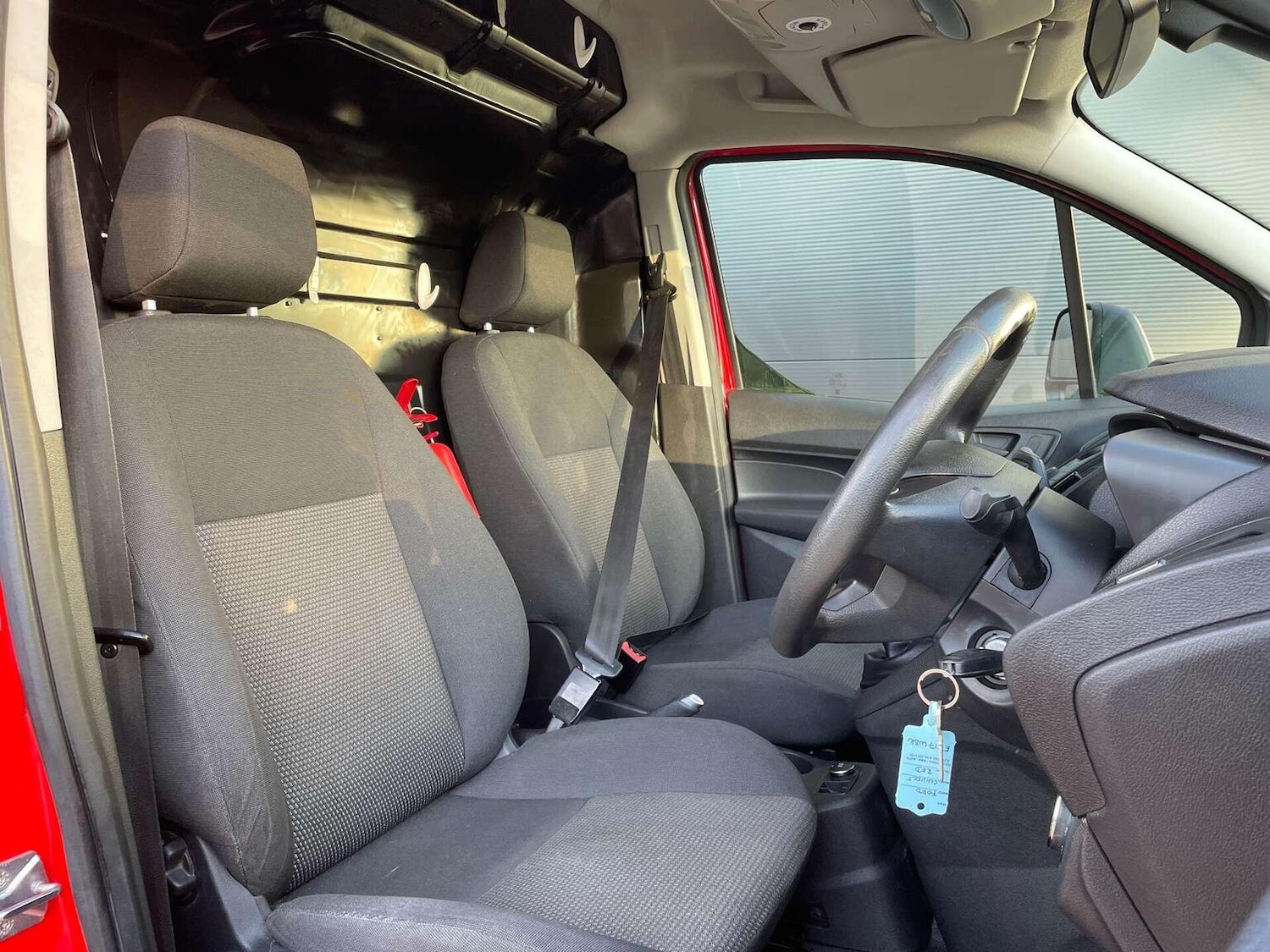 Used Ford Transit Connect 2017 for sale - 76637430: Photo 21