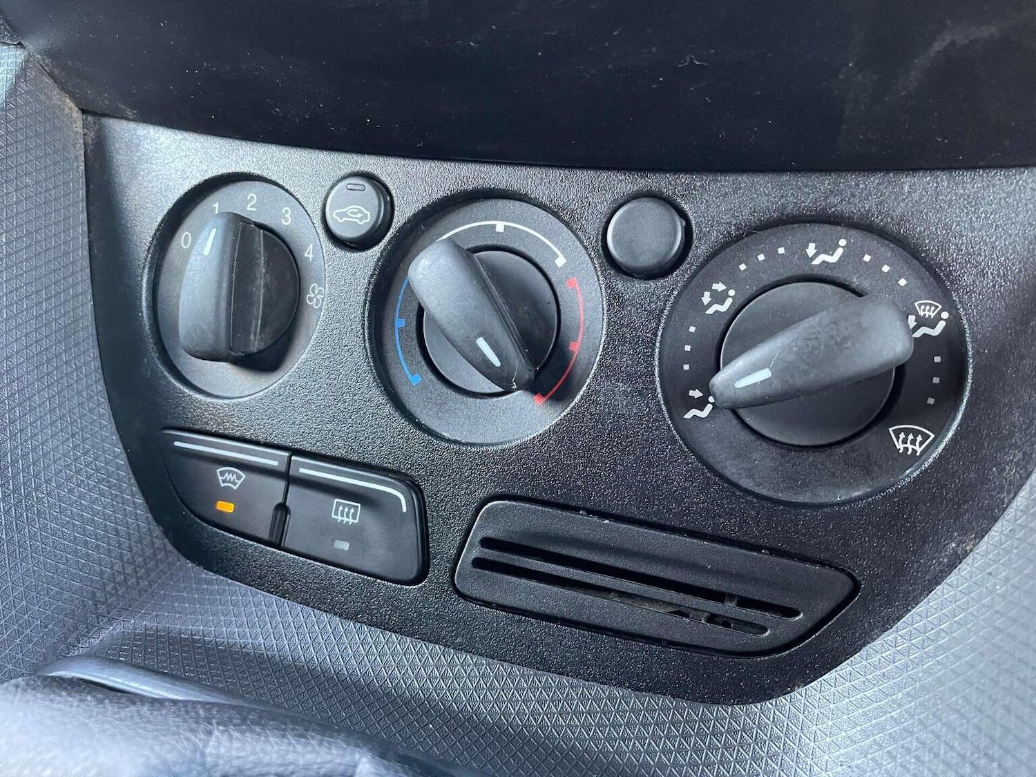 Used Ford Transit Connect 2017 for sale - 76637430: Photo 29