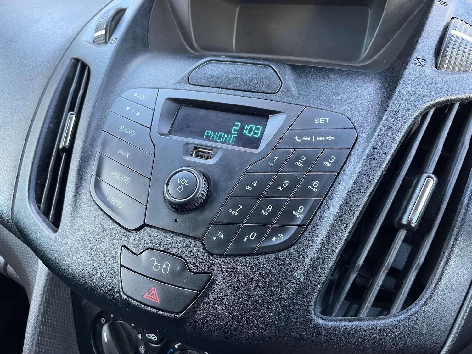 Used Ford Transit Connect 2017 for sale - 76637430: Photo 35