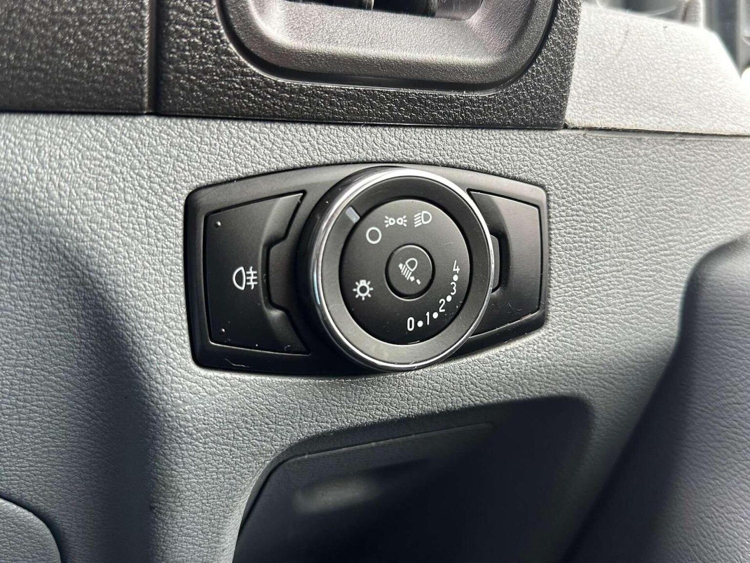 Used Ford Transit 2019 for sale - 77650053: Photo 21