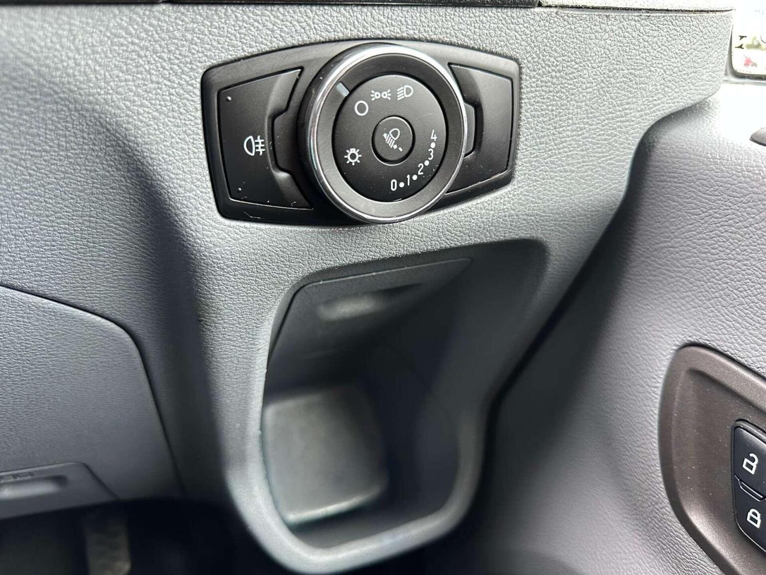 Used Ford Transit 2019 for sale - 77650053: Photo 32