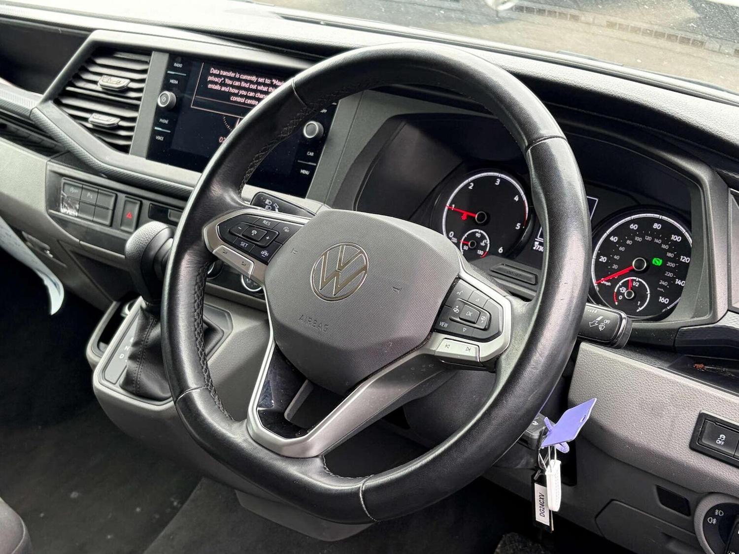 Used Volkswagen Transporter 2024 for sale - 77409555: Photo 2