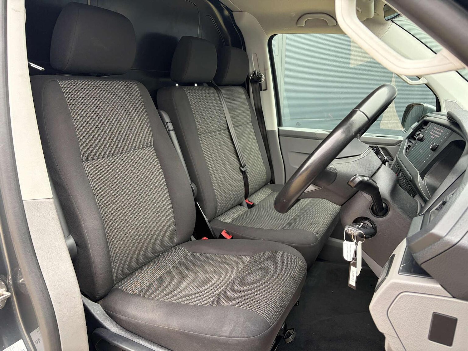 Used Volkswagen Transporter 2024 for sale - 77409555: Photo 27