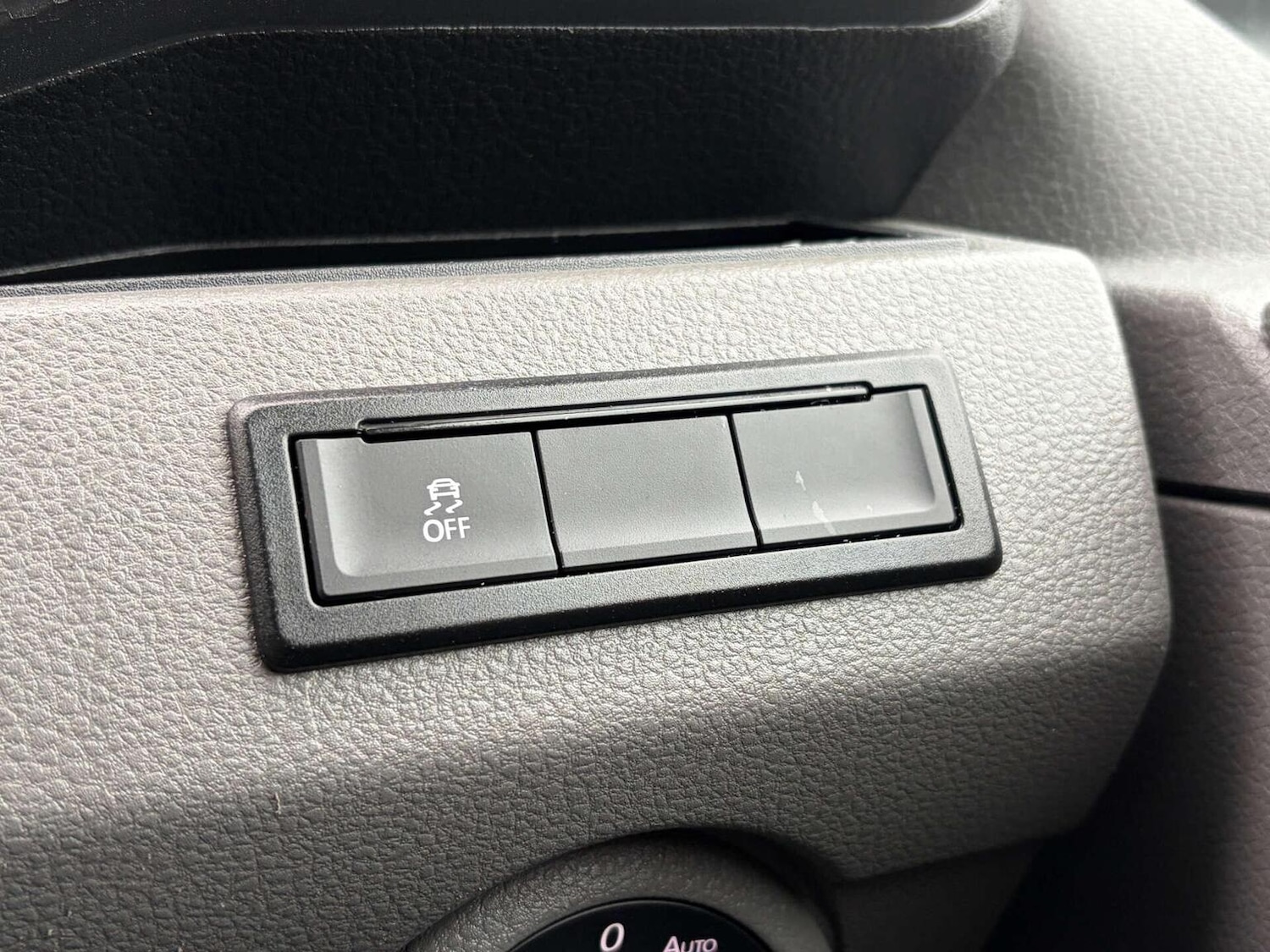 Used Volkswagen Transporter 2024 for sale - 77409555: Photo 29