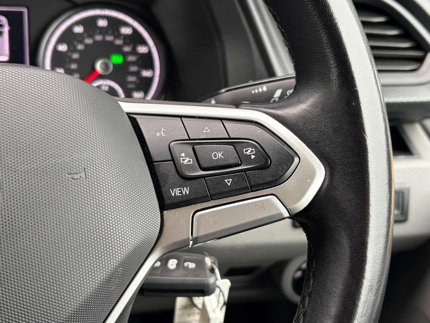 Used Volkswagen Transporter 2024 for sale - 77409555: Photo 35