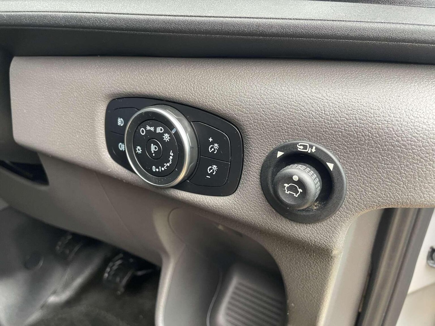 Used Ford Transit 2019 for sale - 76598765: Photo 7