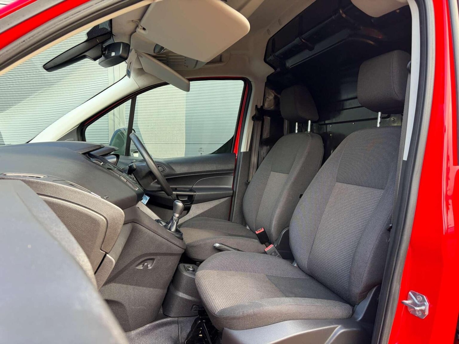 Used Ford Transit Connect 2017 for sale - 77045387: Photo 15