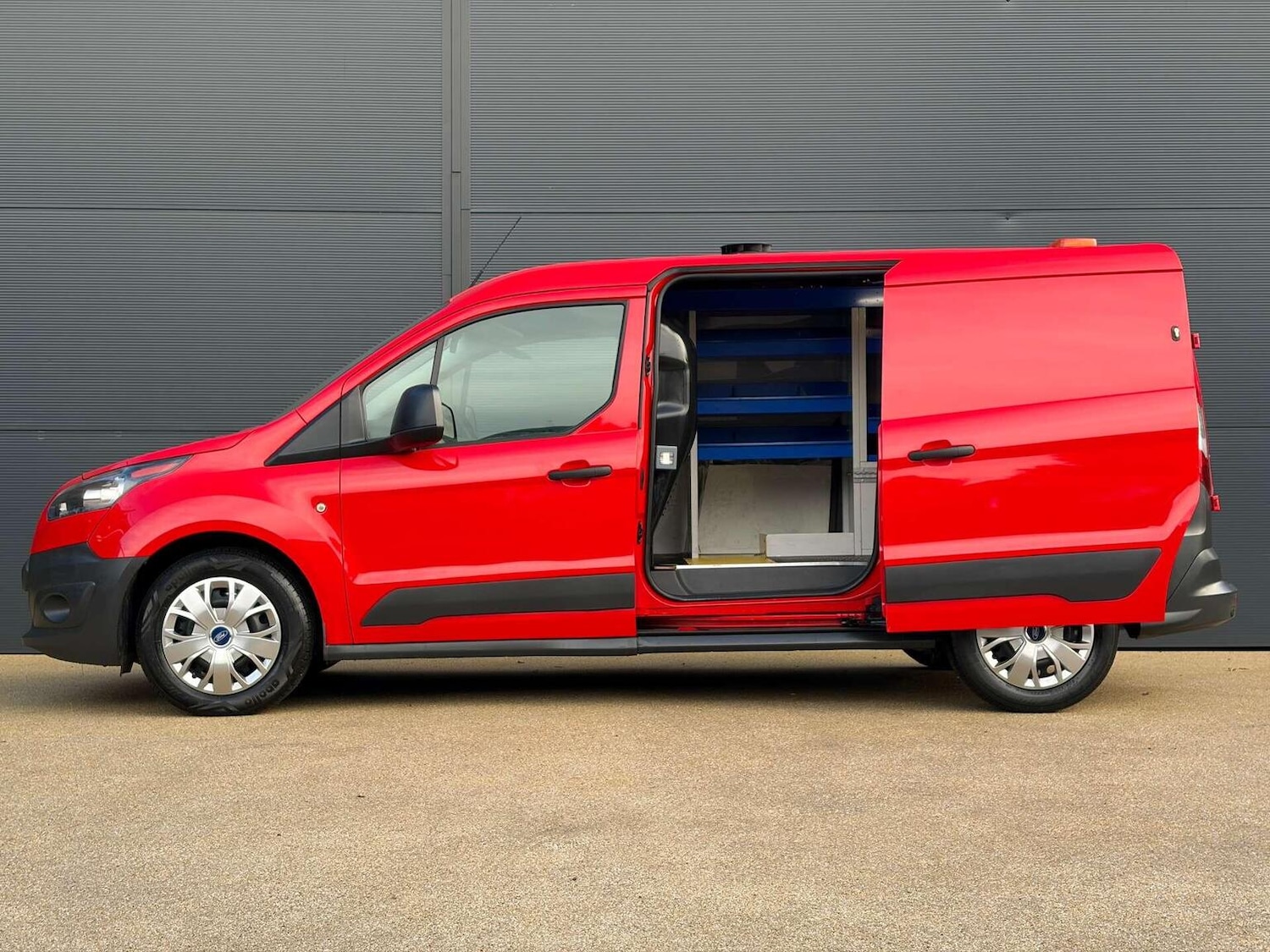 Used Ford Transit Connect 2017 for sale - 77045387: Photo 5