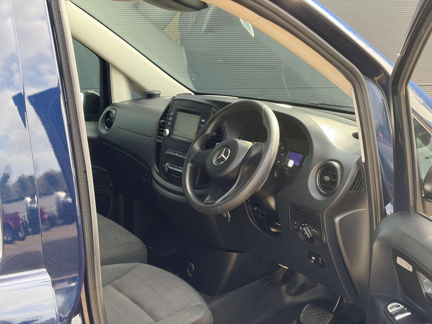 Used Mercedes-Benz Vito 2020 for sale - 78112086: Photo 2