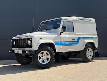 Used Land Rover Defender 2010 for sale - 78653382: Photo