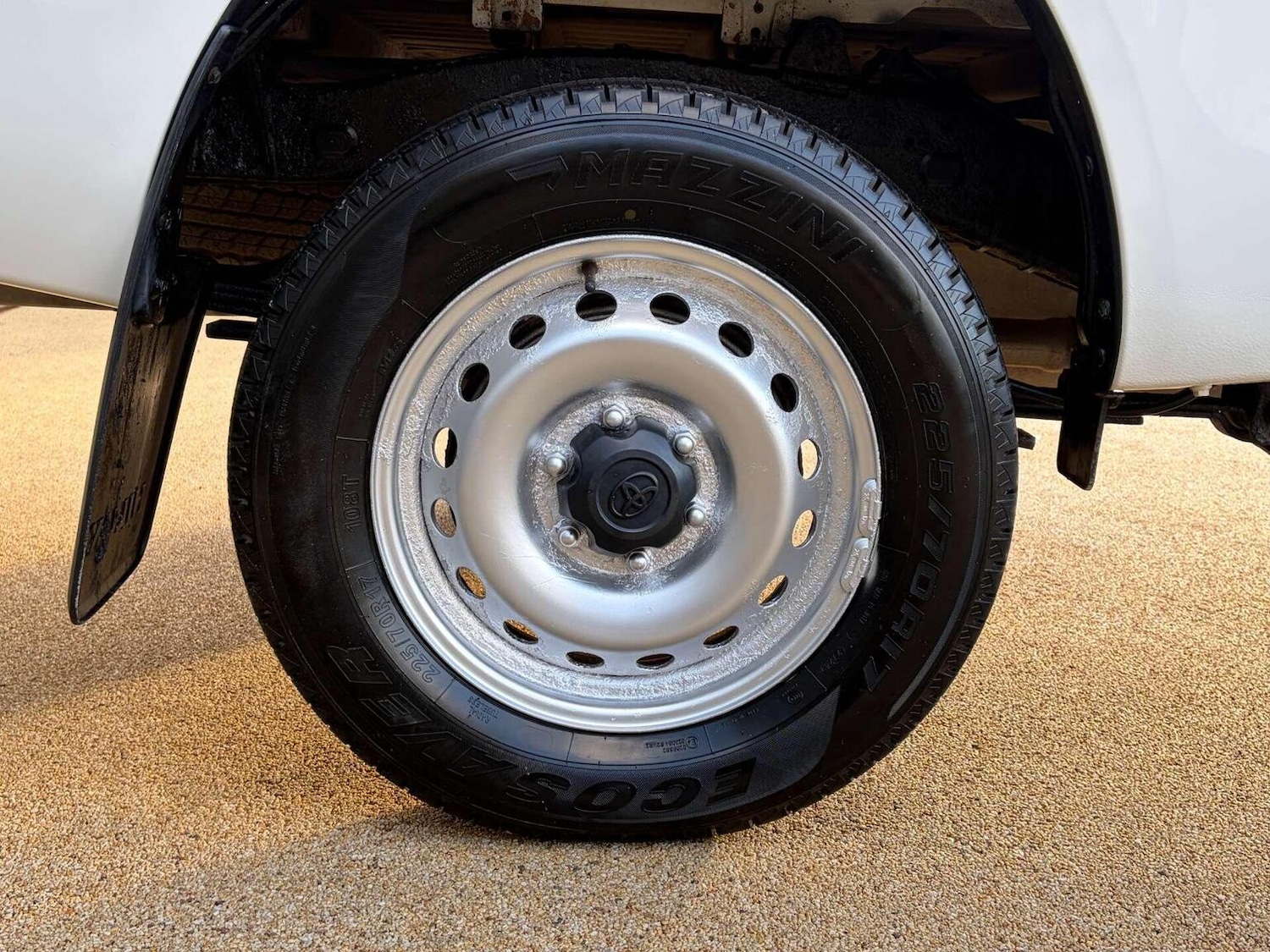 Used Toyota Hilux 2019 for sale - 77766373: Photo 13