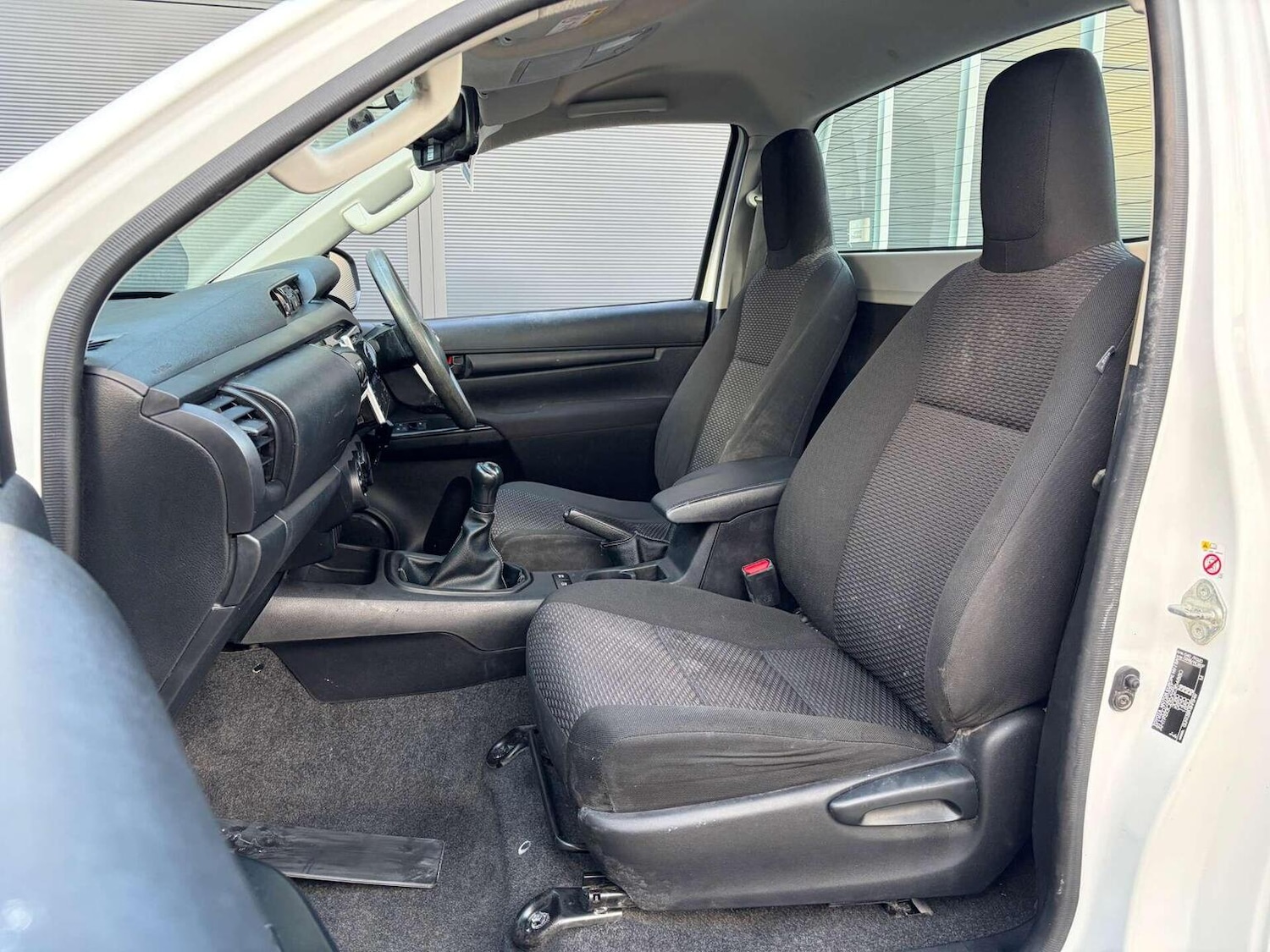 Used Toyota Hilux 2019 for sale - 77766373: Photo 19